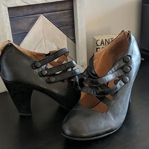 Miz Mooz Heels